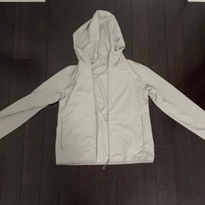 Uniqlo windbreaker in great condition